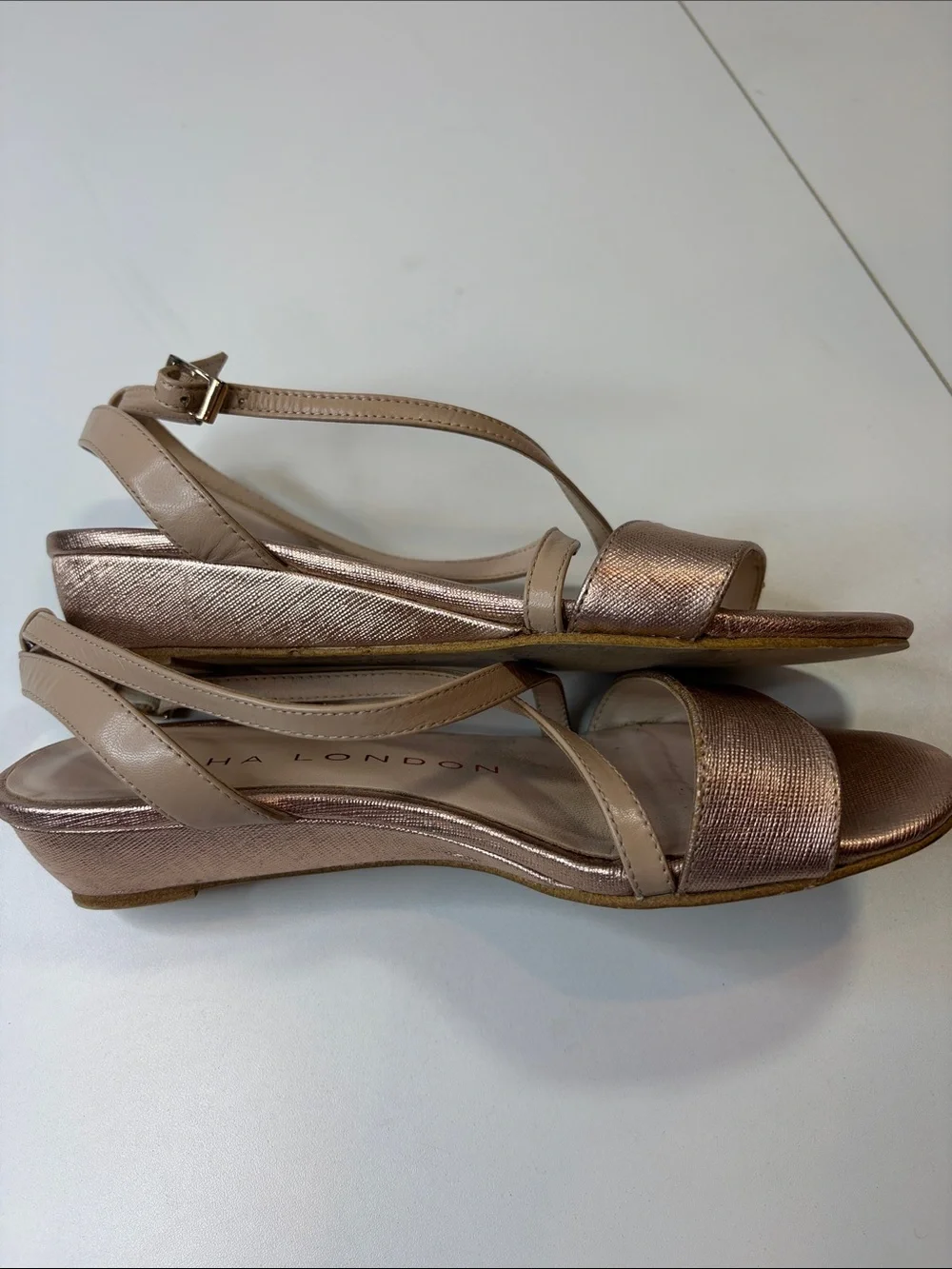 Sacha London Size 7 Rose Gold Metallic Strappy Wedge Sandals